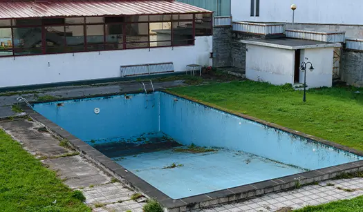 Important Things to Consider While Demolishing A Swimming Pool